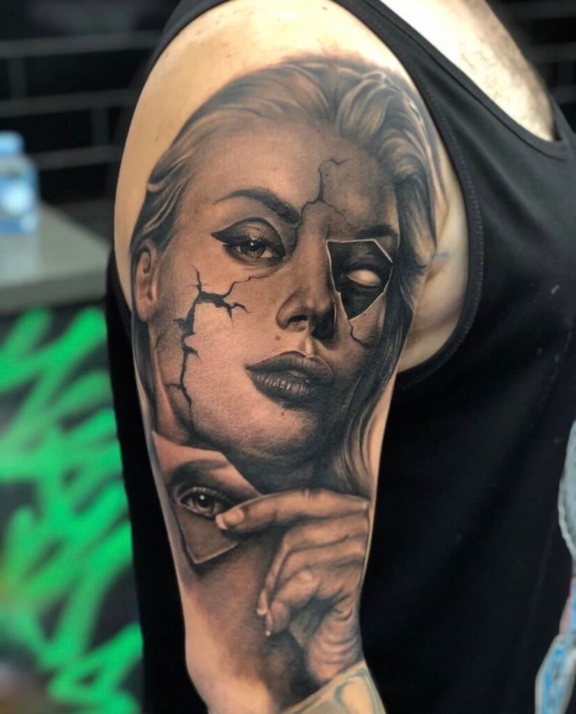 Black Grey - Upper arm, girl eye